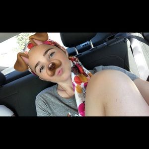 Meet your Posher, Ashley